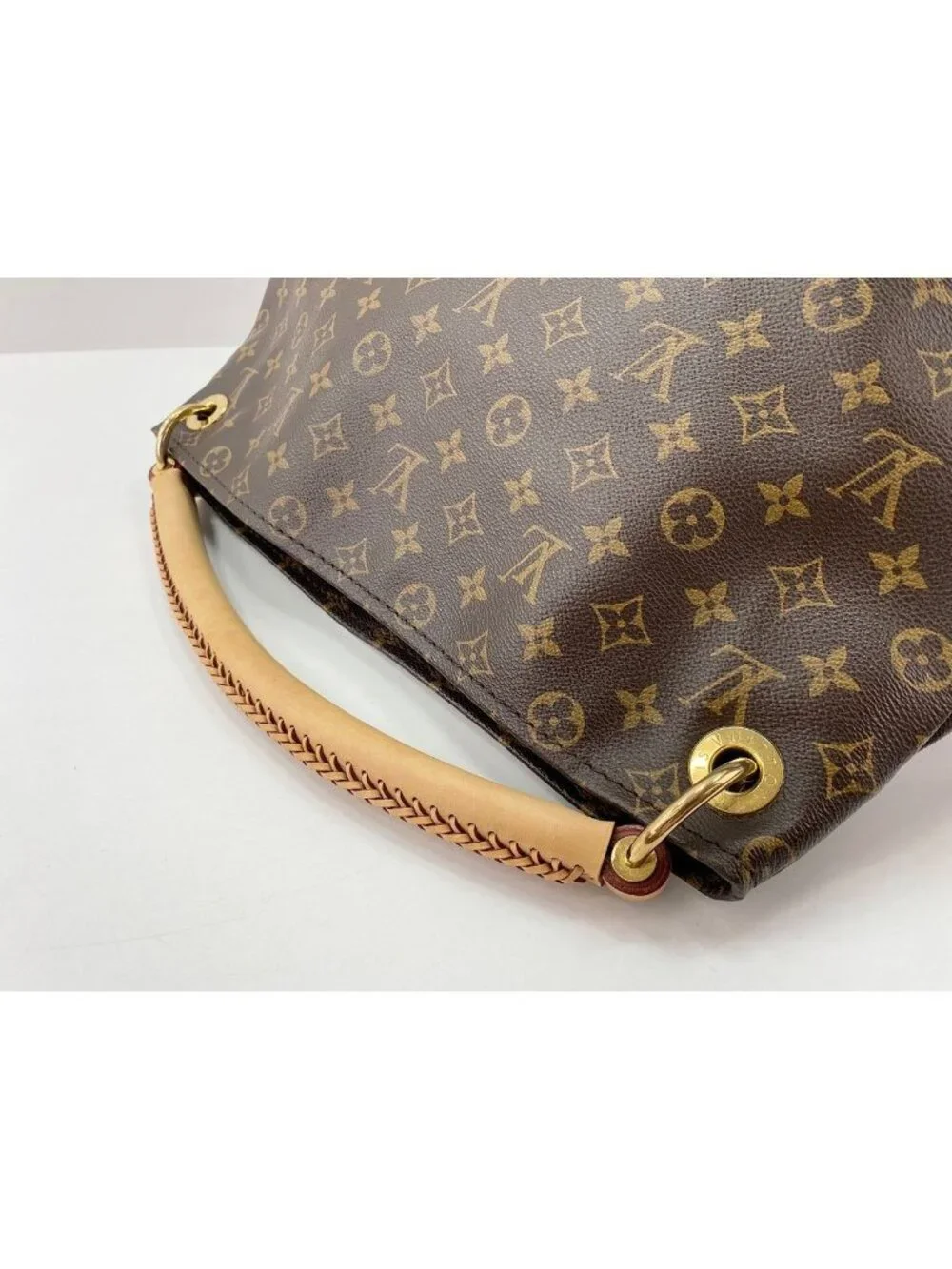 Louis Vuitton Handbag Brown